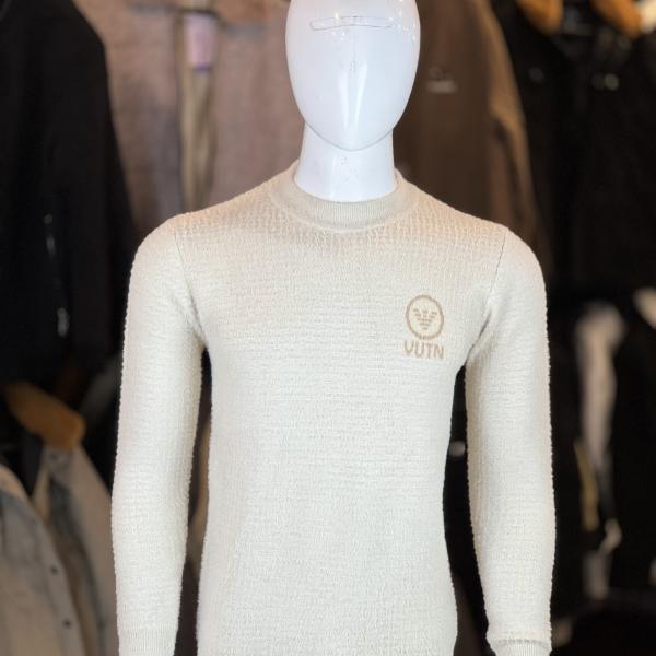 Soft Textured Crew-Neck Sweater (Off-White)